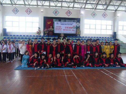 Lễ bế giảng và chia tay học sinh lớp 9
trường THCS Đô thị Việt Hưng
